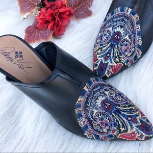 Patricia Nash “Roberta” embroidered mules